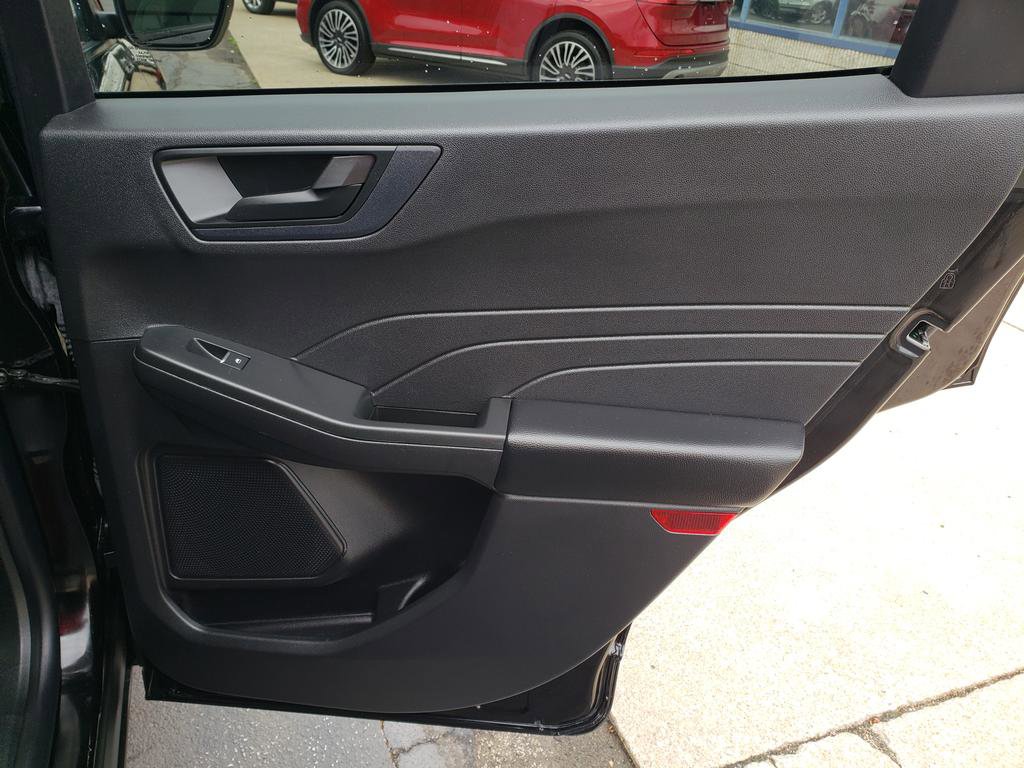 Used 2022 Ford Escape SE w/ Convenience Package image 16