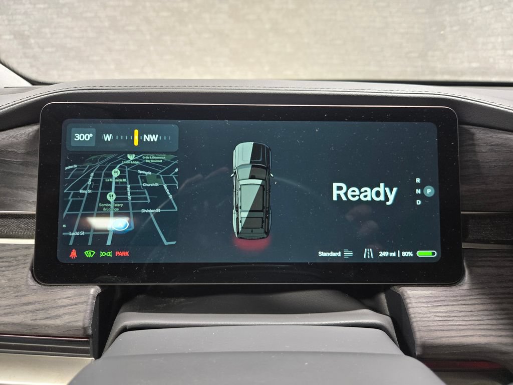 Used 2023 Rivian R1S Adventure AWD/4WD image 18