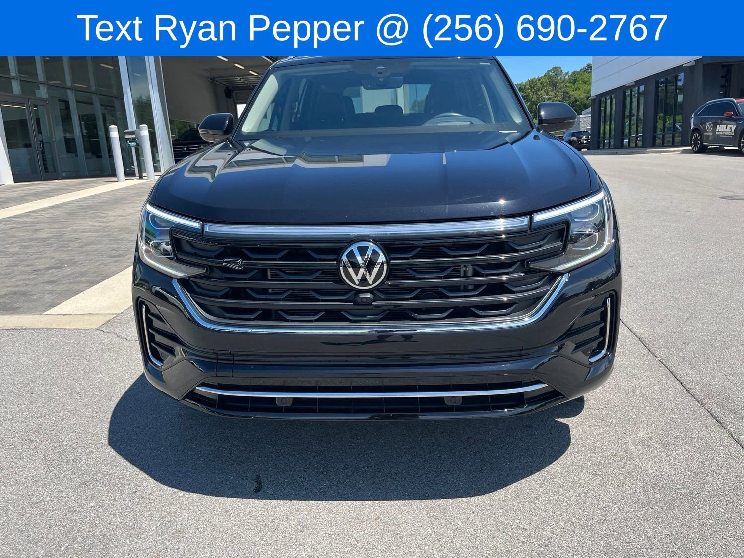 Used 2025 Volkswagen Atlas SEL Premium R-Line AWD/4WD image 2