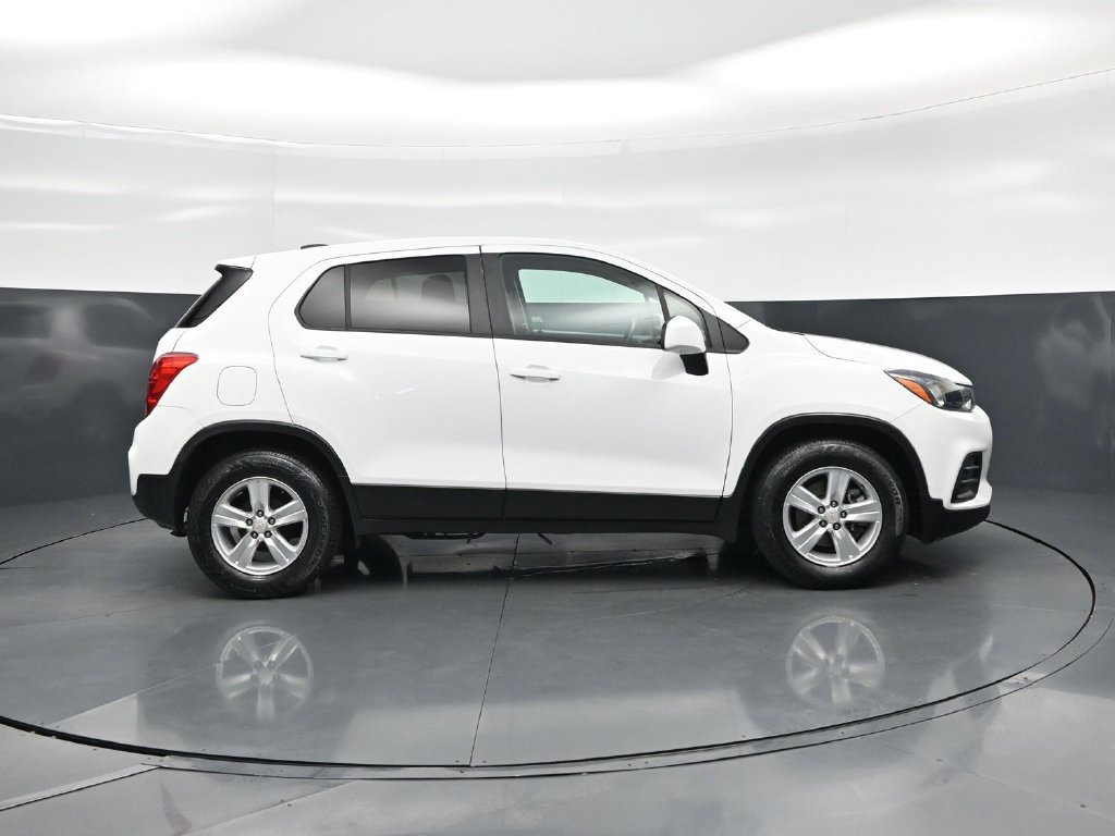 Used 2021 Chevrolet Trax LS w/ Tint and Cruise Package FWD image 26