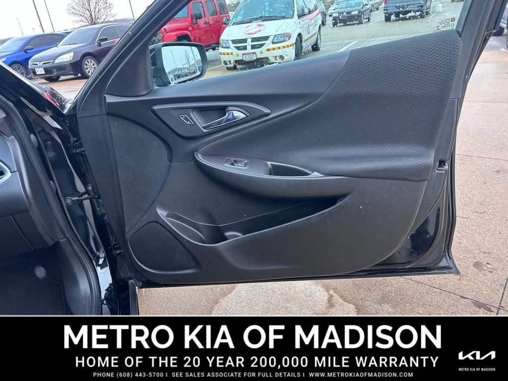 Used 2023 Chevrolet Malibu LT image 37