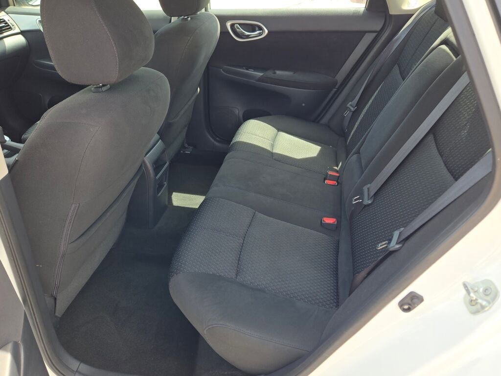 Used 2014 Nissan Sentra SR FWD image 13