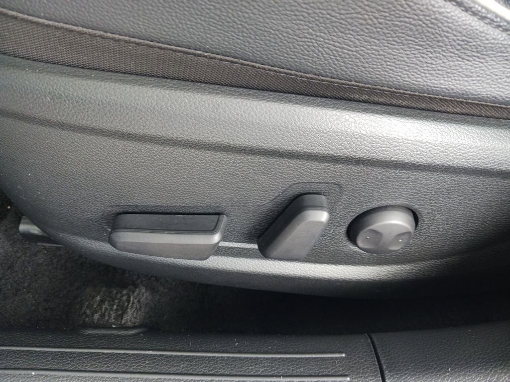 Used 2023 Kia Forte GT-Line w/ GT-Line Premium Package image 32