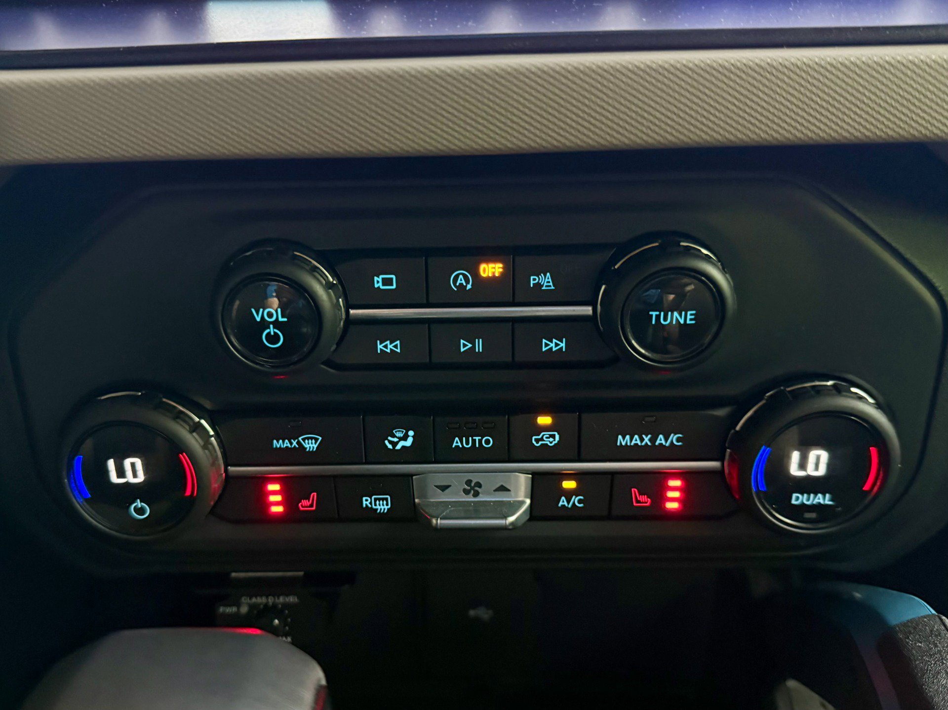 Used 2023 Ford Bronco Wildtrak AWD/4WD image 30