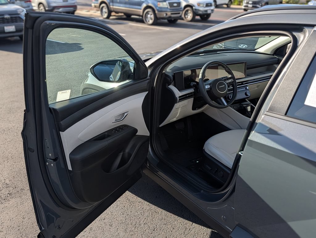 Certified 2026 Hyundai Tucson SEL FWD image 38