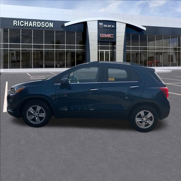 Used 2020 Chevrolet Trax LT w/ LT Convenience Package image 12