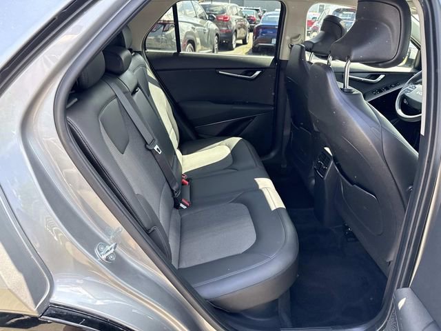 Used 2023 Kia Niro EX Touring FWD image 11