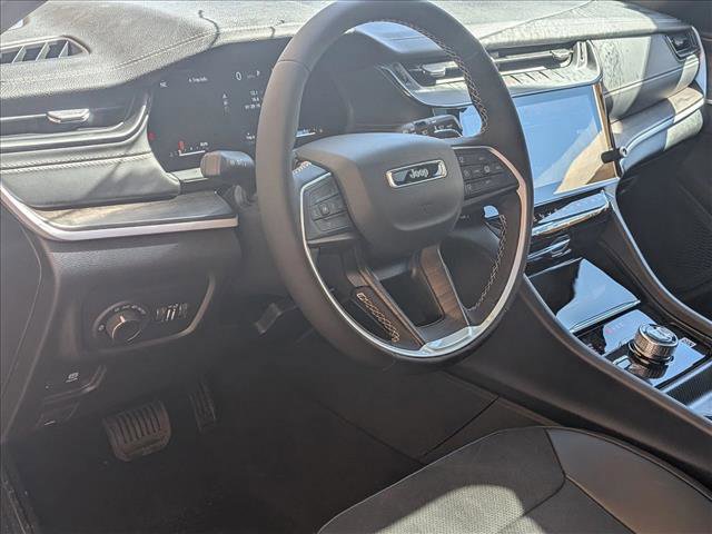 New 2026 Jeep Grand Cherokee Altitude image 3