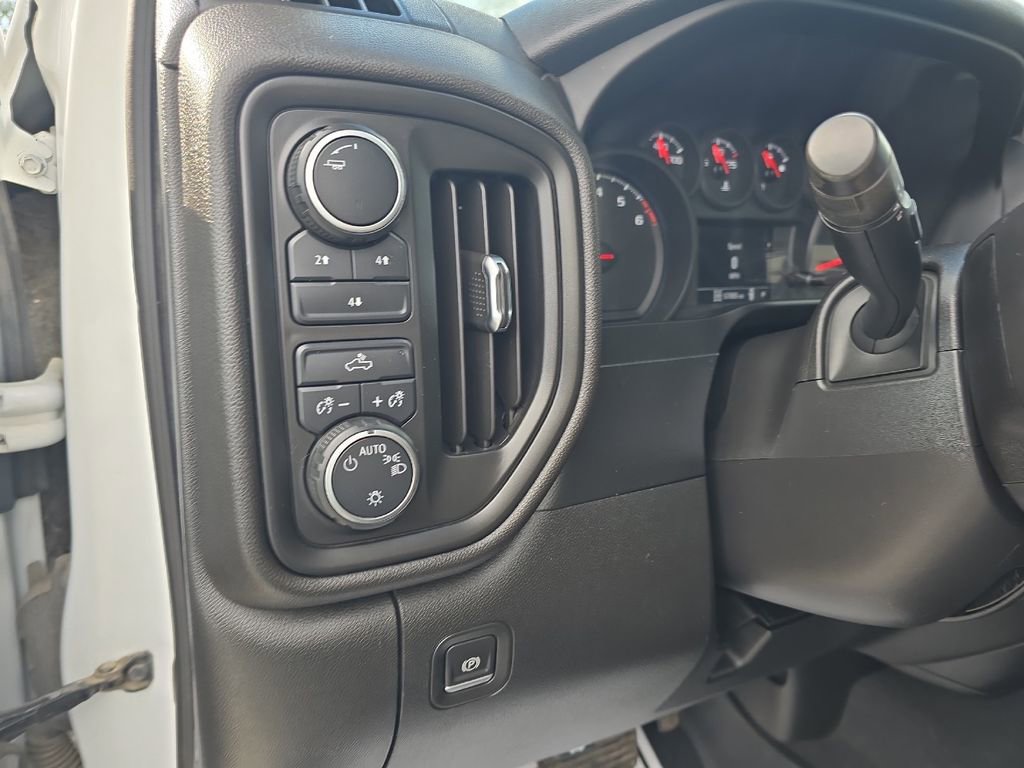 Used 2021 Chevrolet Silverado 2500 Custom w/ Gooseneck/5TH Wheel Package image 2