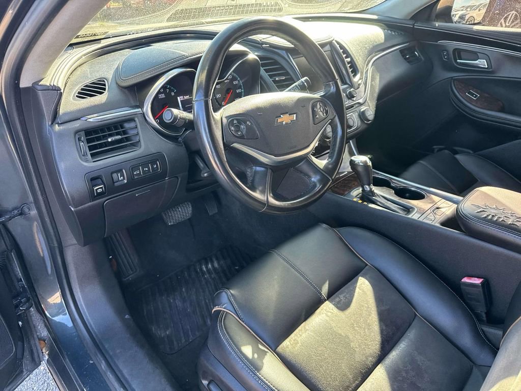 Used 2015 Chevrolet Impala LT w/ Convenience Package image 10