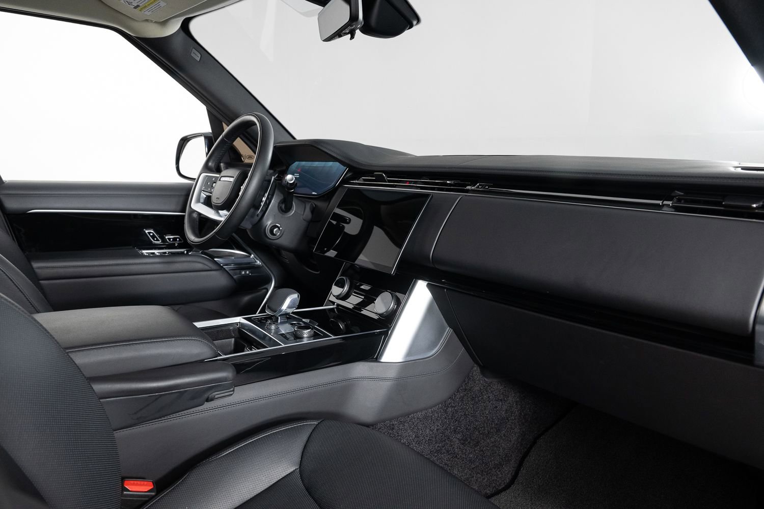 Used 2022 Land Rover Range Rover SE image 28