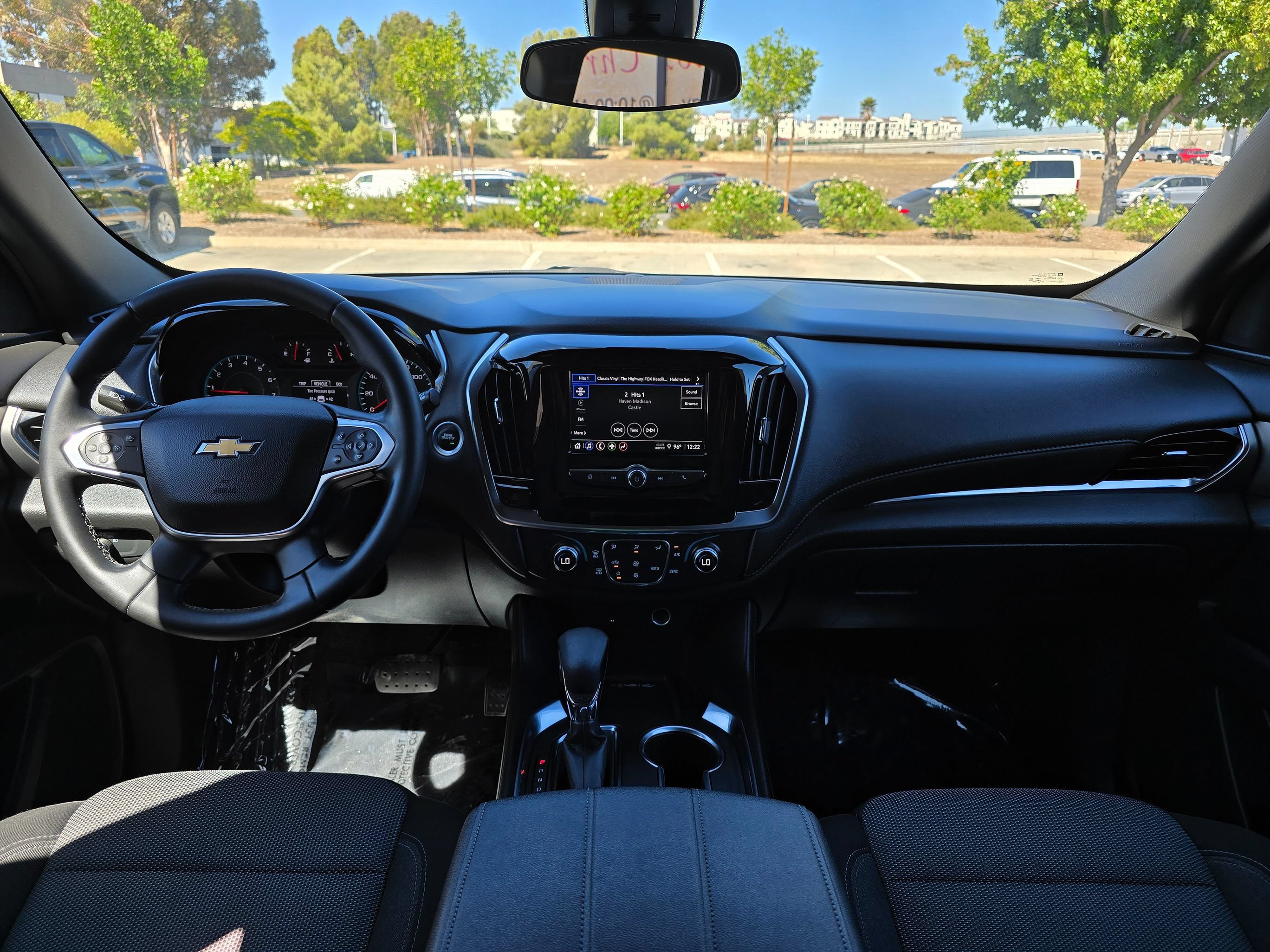 Used 2023 Chevrolet Traverse LT FWD image 24