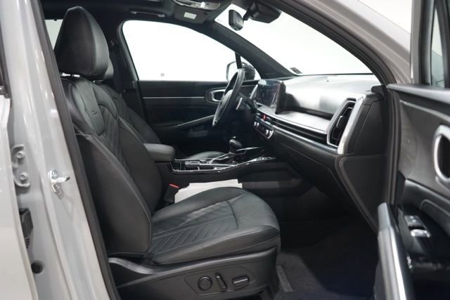Used 2025 Kia Sorento SX Prestige image 43