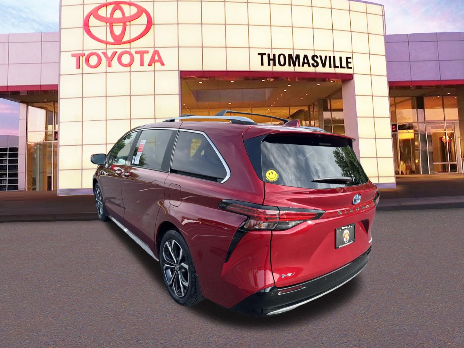 New 2025 Toyota Sienna Platinum FWD image 7