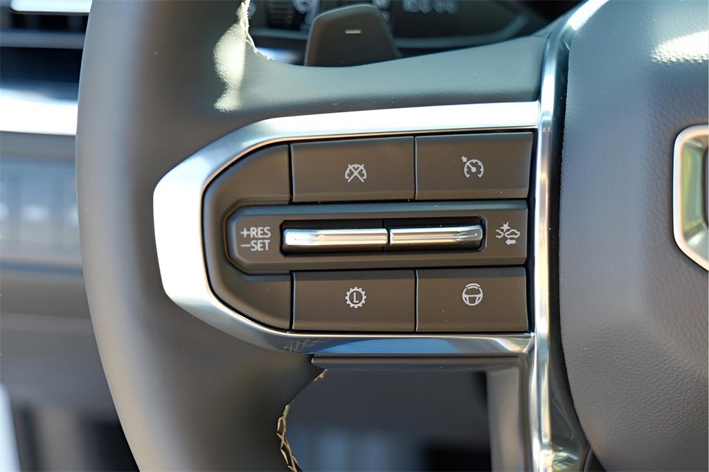 New 2026 GMC Acadia Denali w/ Super Cruise Package image 12