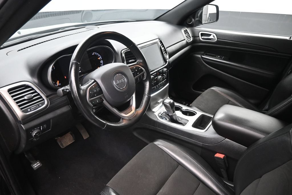 Used 2021 Jeep Grand Cherokee Laredo X AWD/4WD image 22