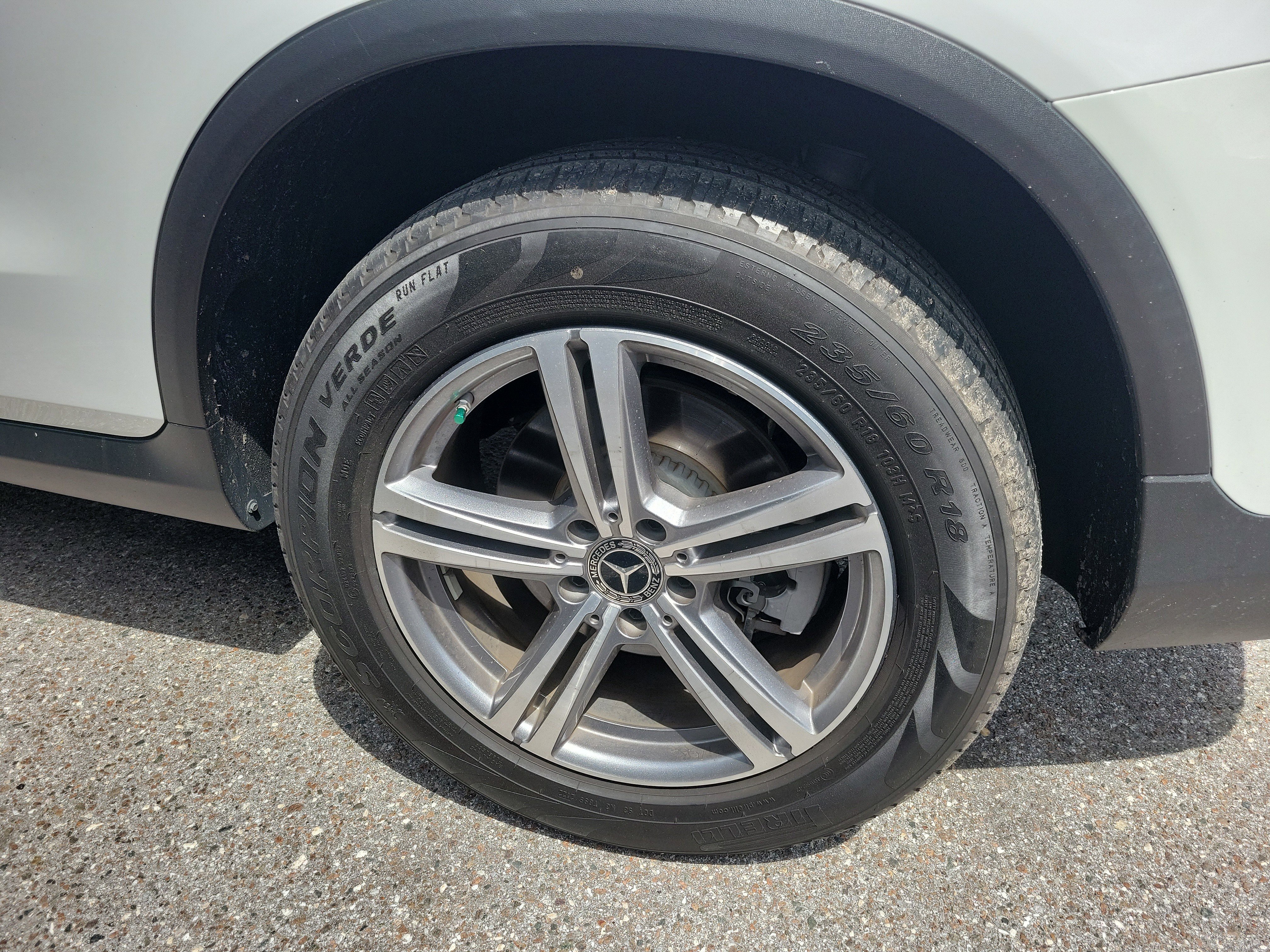 Certified 2022 Mercedes-Benz GLC 300 w/ Premium Package Lite image 5