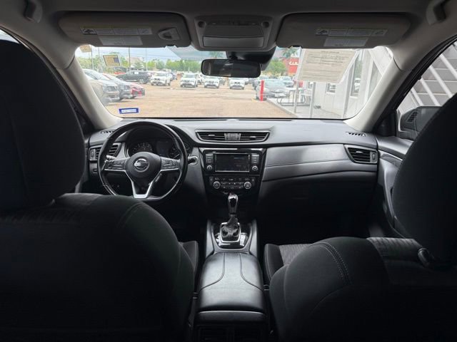 Used 2020 Nissan Rogue SV image 16