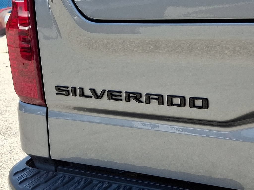 Certified 2024 Chevrolet Silverado 1500 Custom w/ Turbomax Blackout Package AWD/4WD image 31