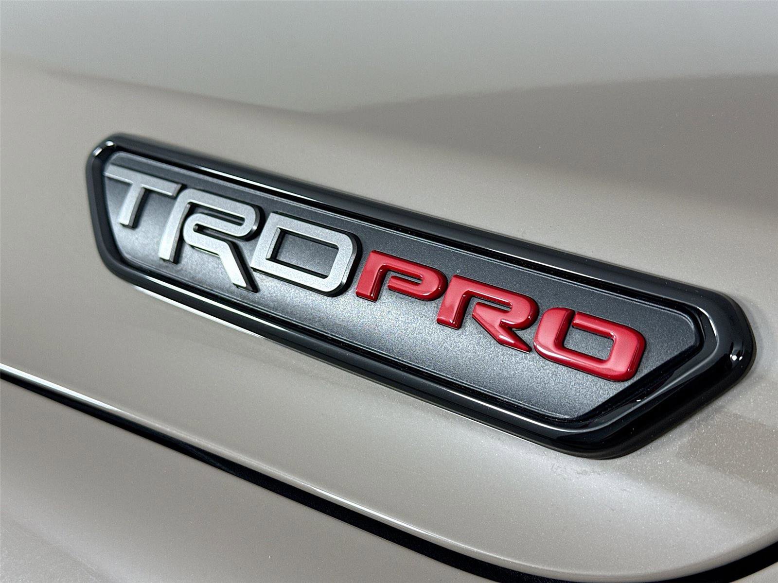 Used 2025 Toyota Tacoma TRD Pro AWD/4WD image 15