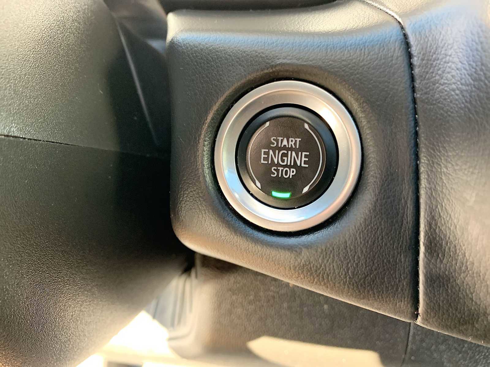 Certified 2023 Chevrolet Suburban High Country image 17