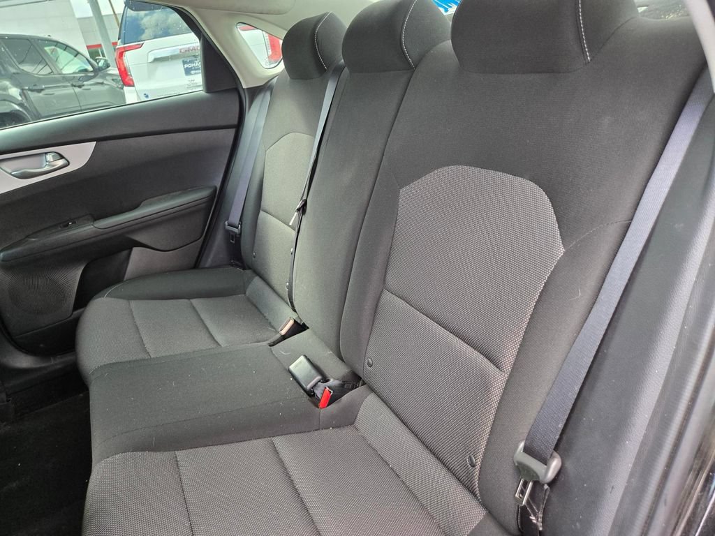 Used 2024 Kia Forte LXS w/ LXS Technology Package FWD image 10