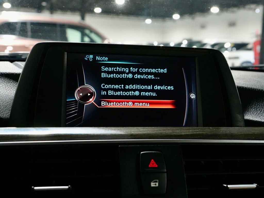 Used 2017 BMW 330i Sedan image 18