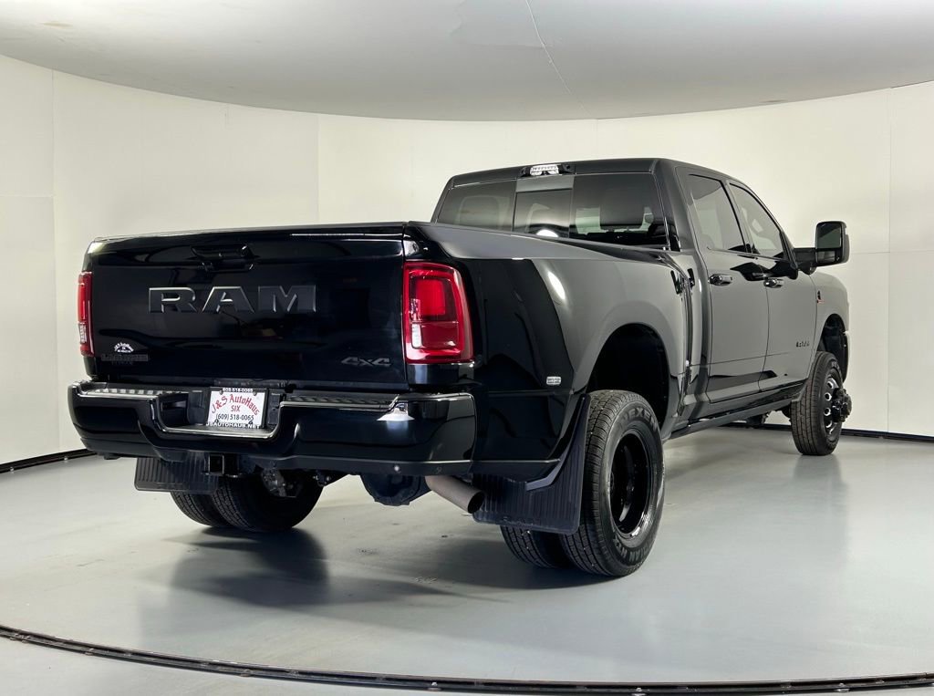 Used 2025 RAM 3500 Laramie image 7