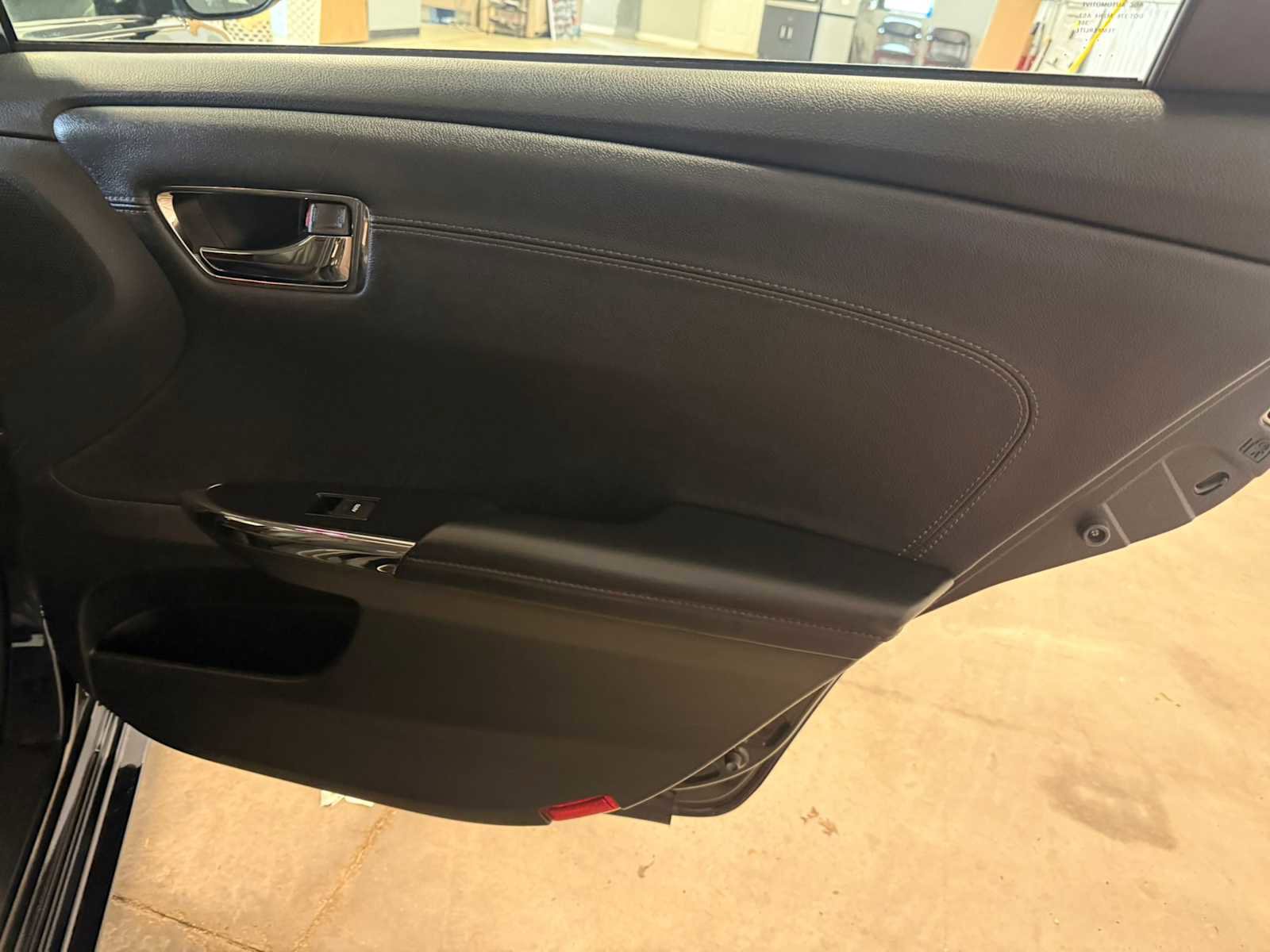 Used 2016 Toyota Avalon XLE Premium image 27