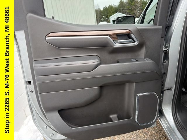 Used 2025 Chevrolet Silverado 1500 LT AWD/4WD image 33