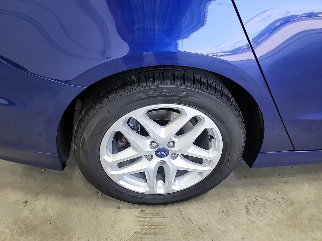 Used 2013 Ford Fusion SE FWD image 13