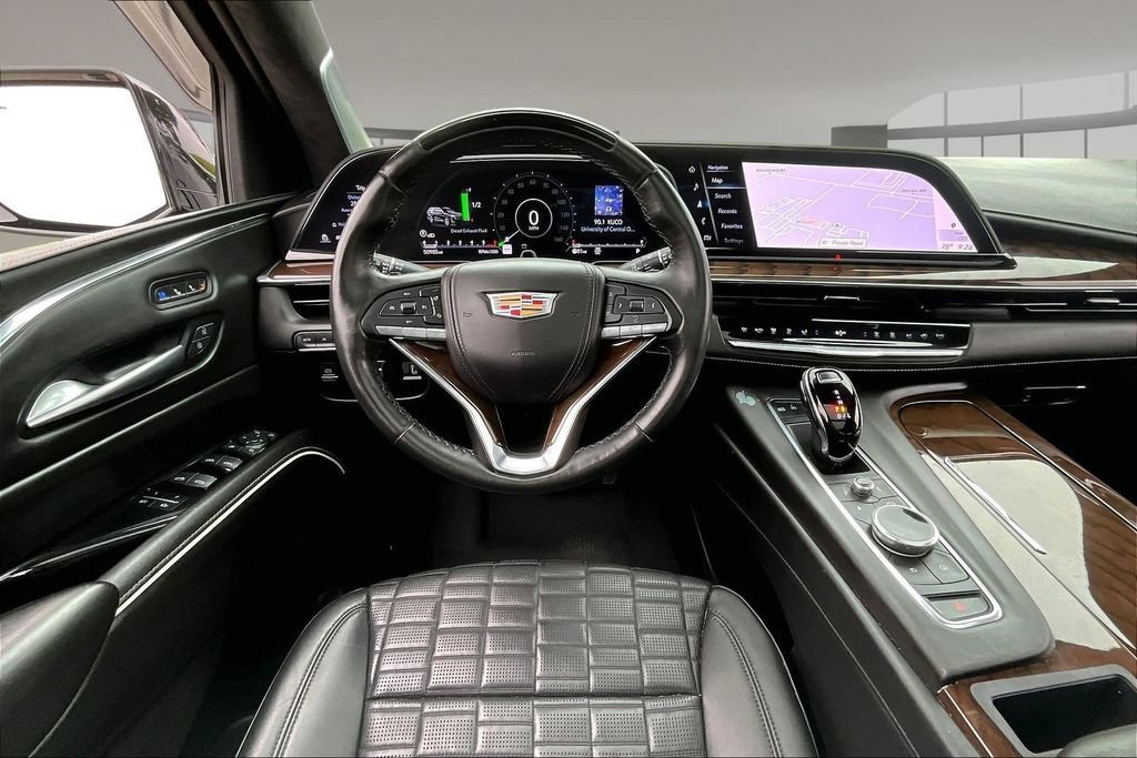 Used 2024 Cadillac Escalade ESV Sport Platinum w/ LPO, Floor Liner Package AWD/4WD image 5