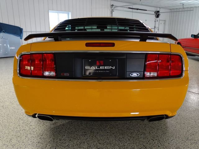 Used 2007 Ford Mustang GT RWD image 7