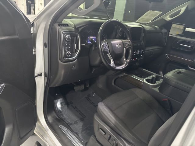Used 2021 Chevrolet Silverado 1500 LT Trail Boss w/ Bed Protection Package image 12