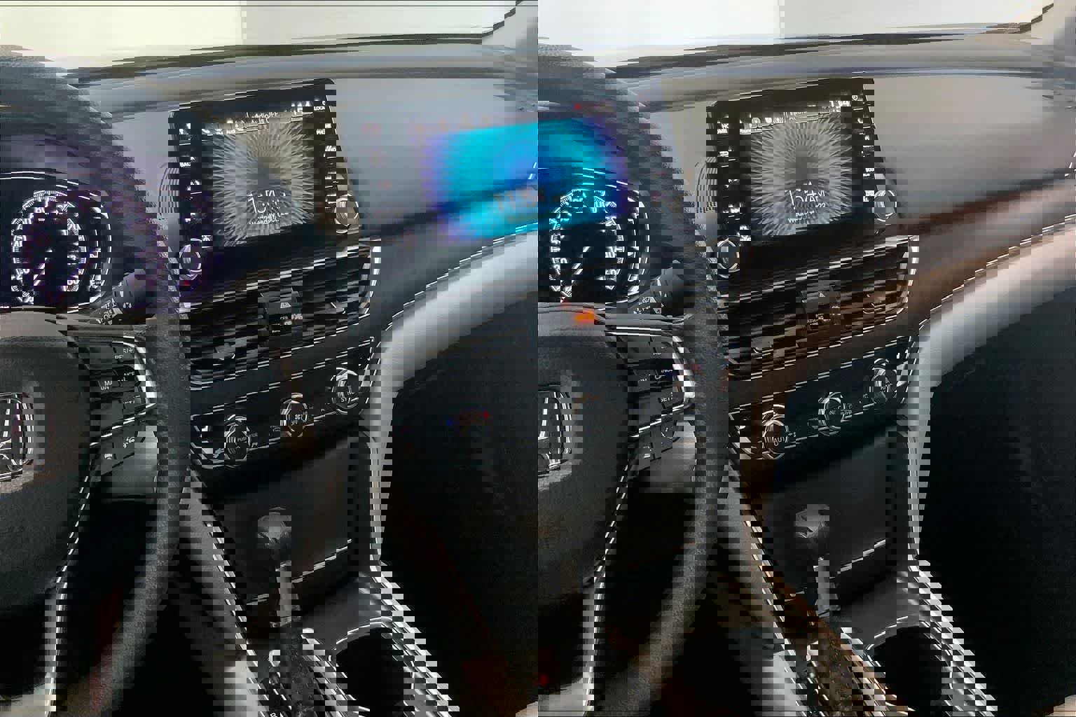 Used 2018 Honda Accord EX image 14