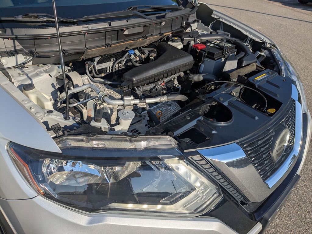 Used 2019 Nissan Rogue SV AWD/4WD image 38