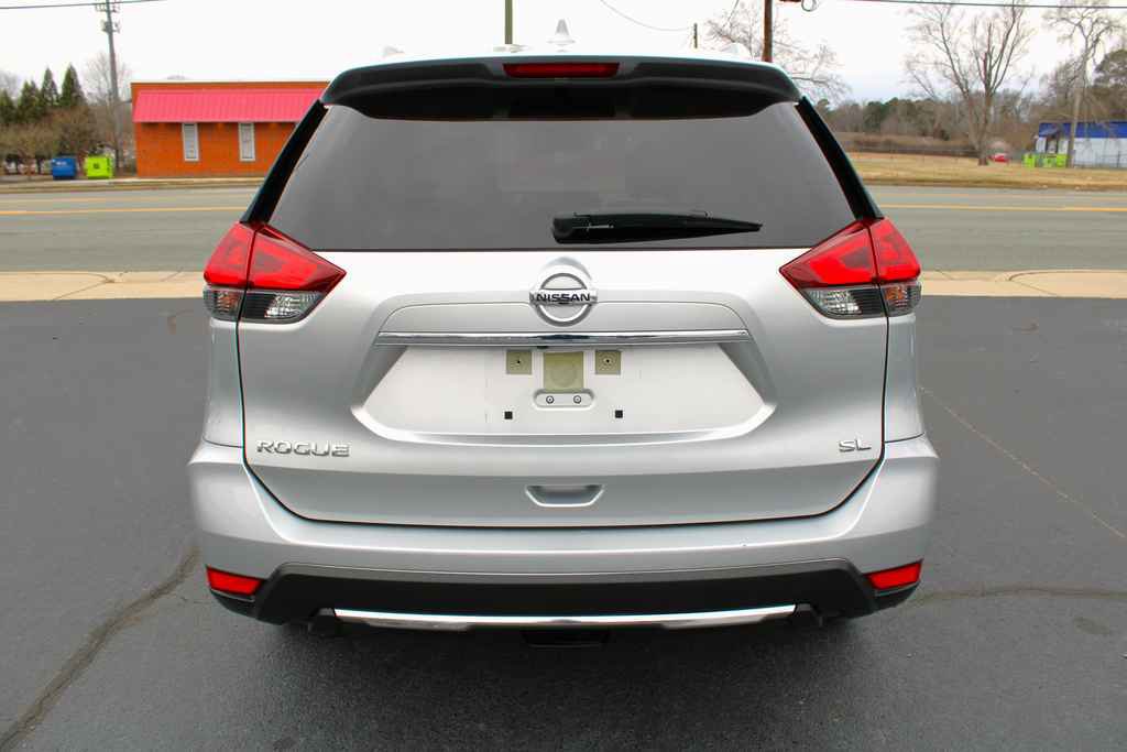 Used 2018 Nissan Rogue SL image 7