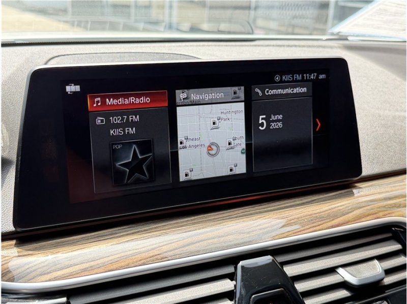 Used 2018 BMW 540i RWD image 42