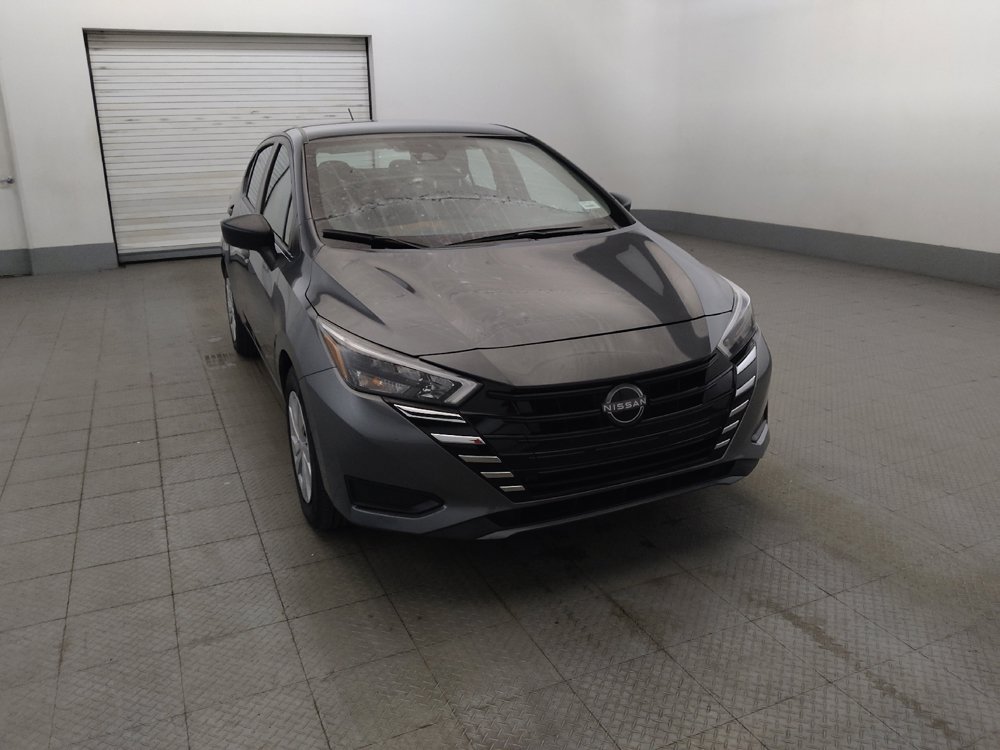 Used 2025 Nissan Versa S FWD image 14