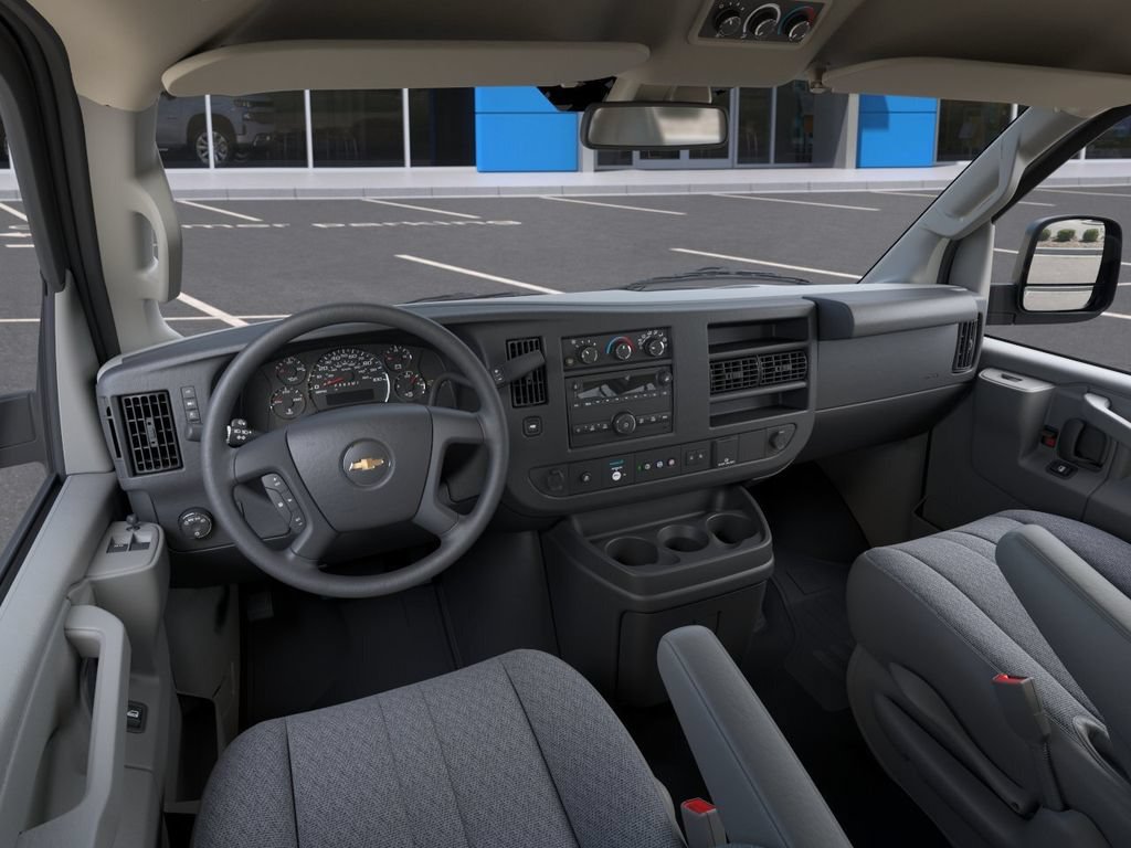 New 2026 Chevrolet Express 3500 LT w/ LT Preferred Equipment Group RWD image 16