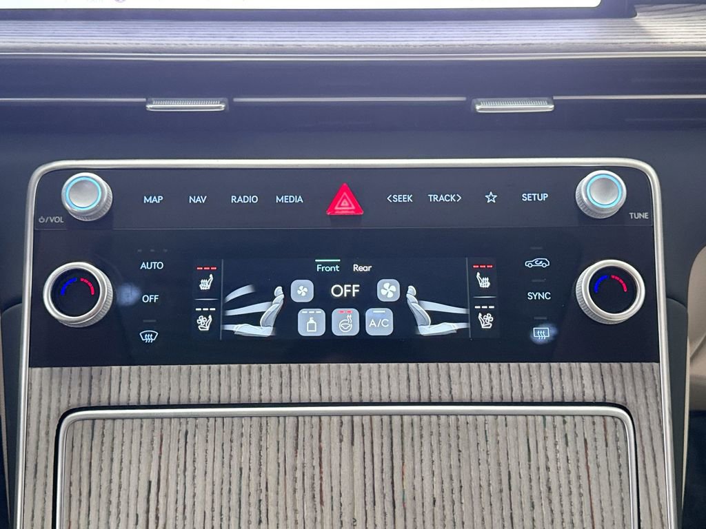 Used 2025 Genesis GV80 2.5T Advanced image 23