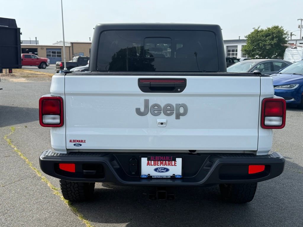 Used 2020 Jeep Gladiator Overland w/ Trailer Tow Package AWD/4WD image 4