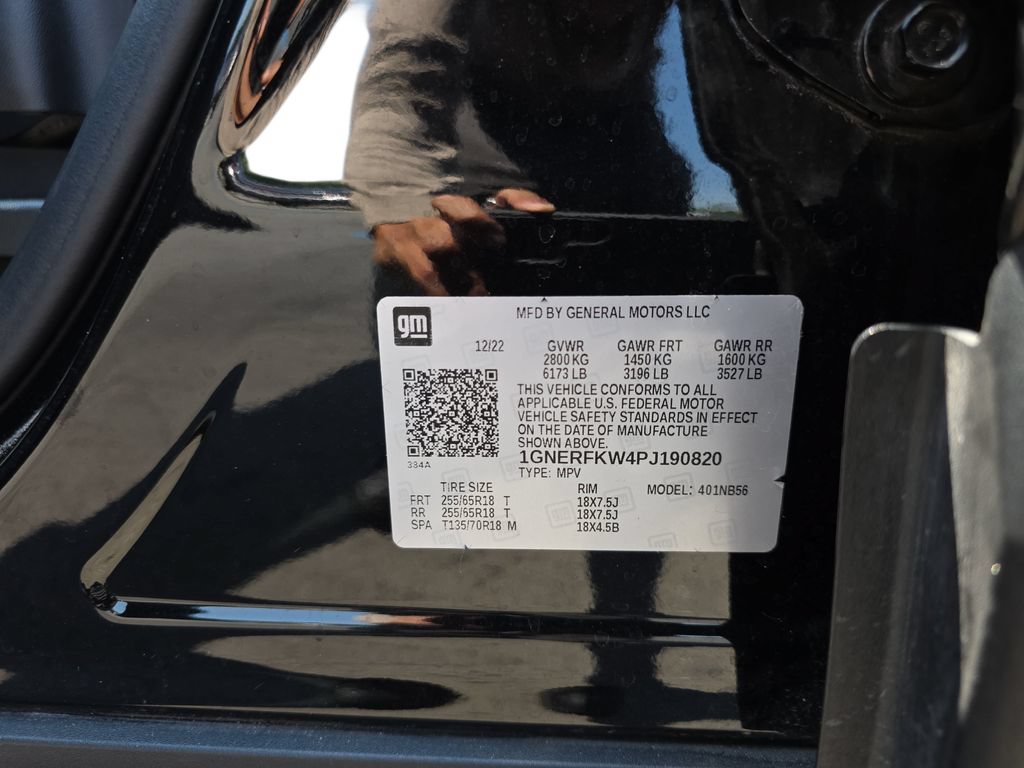 Used 2023 Chevrolet Traverse LS FWD image 32