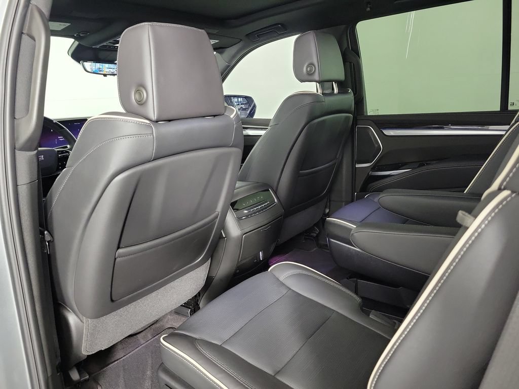 Certified 2026 Cadillac Escalade Luxury w/ Touring Package AWD/4WD image 13