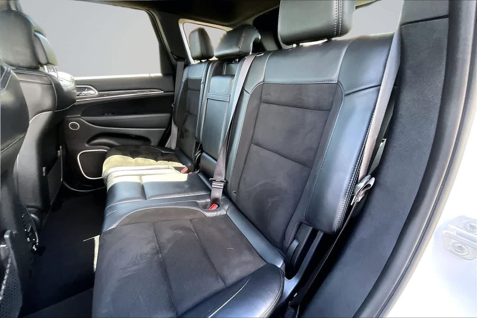 Used 2019 Jeep Grand Cherokee SRT AWD/4WD image 13
