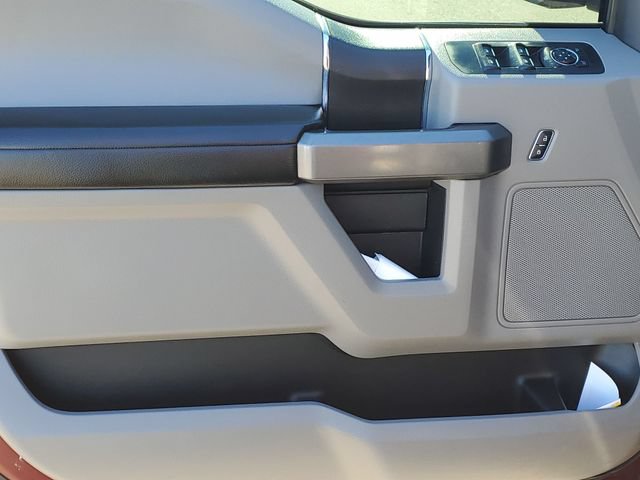 Used 2015 Ford F150 XLT AWD/4WD image 21