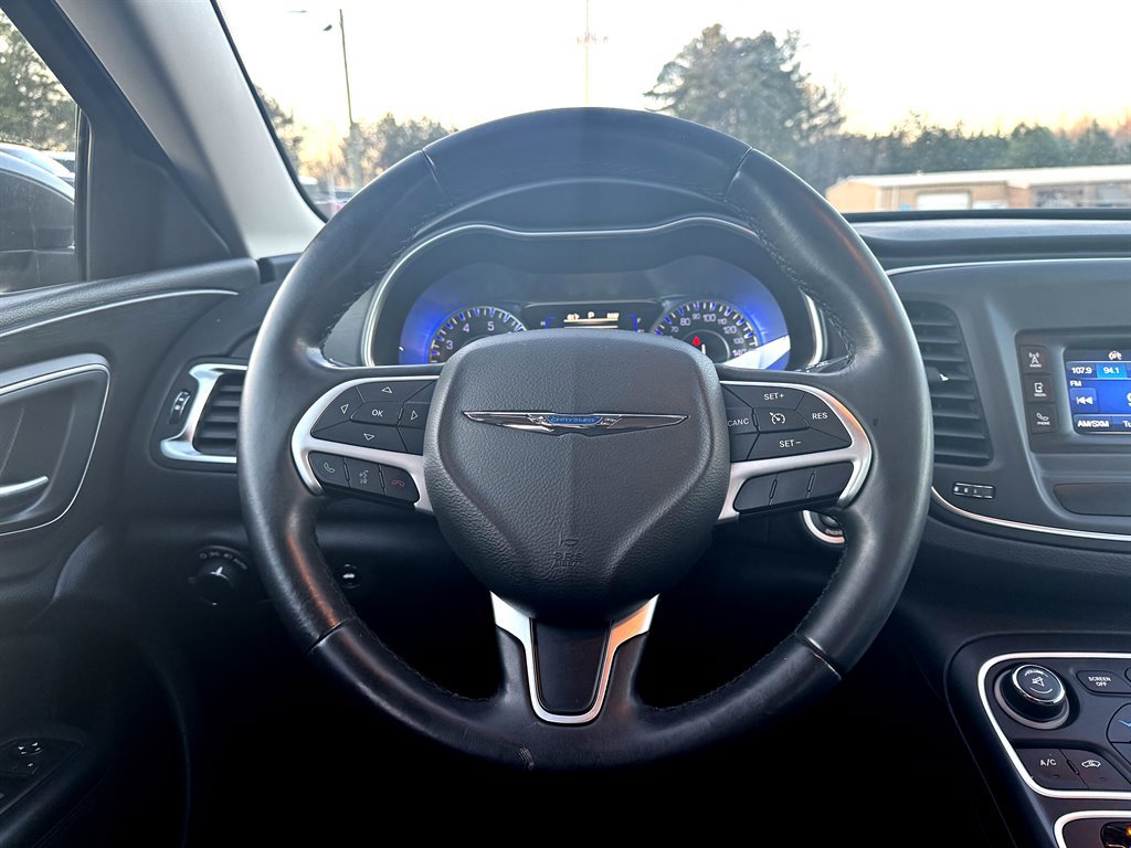 Used 2015 Chrysler 200 Limited w/ Convenience Group FWD image 13