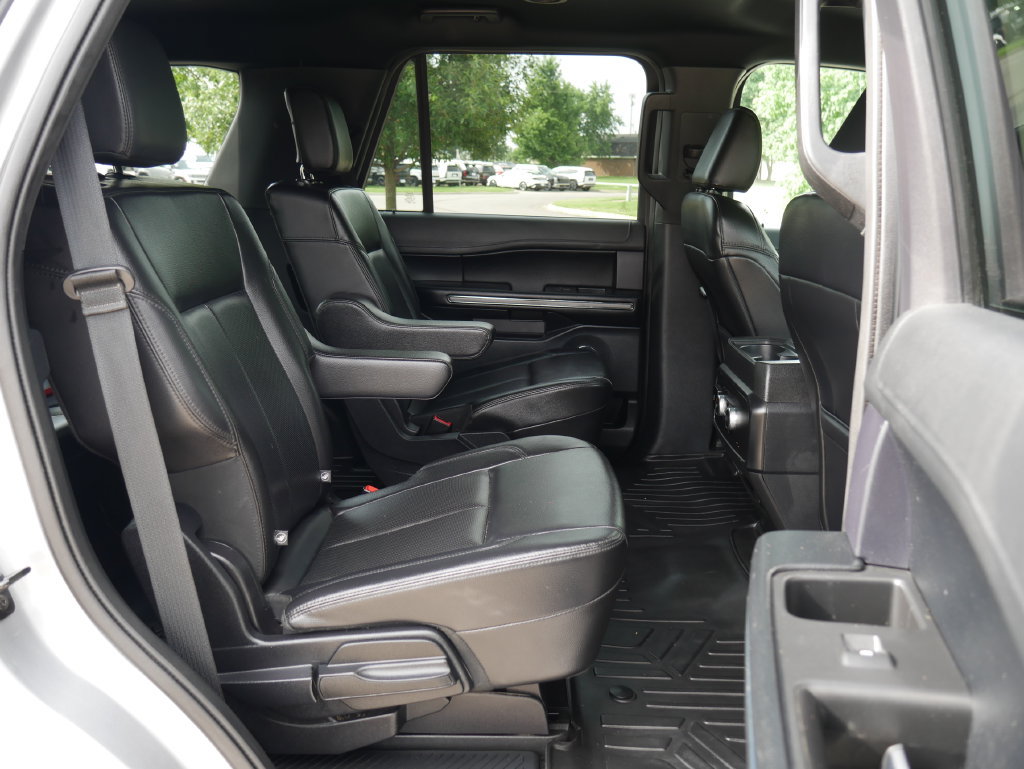 Used 2021 Ford Expedition XLT AWD/4WD image 23