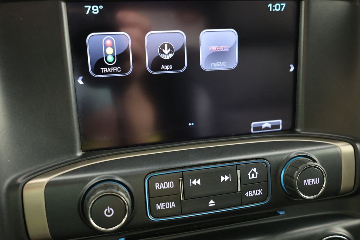 Used 2019 GMC Sierra 2500 Denali w/ Duramax Plus Package AWD/4WD image 33