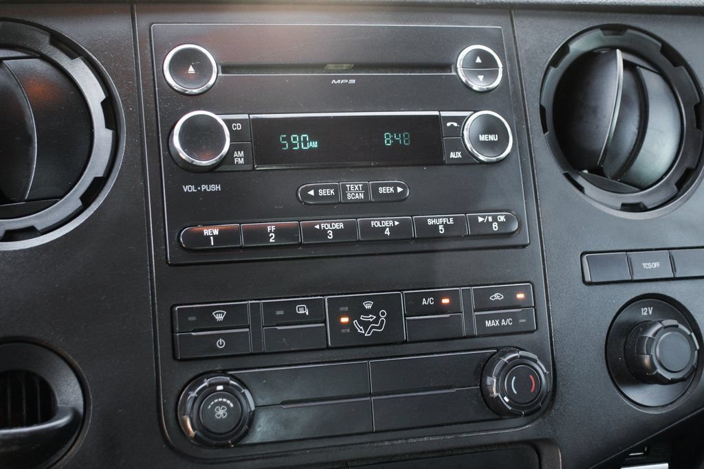 Used 2016 Ford F550 2WD Crew Cab Super Duty image 25